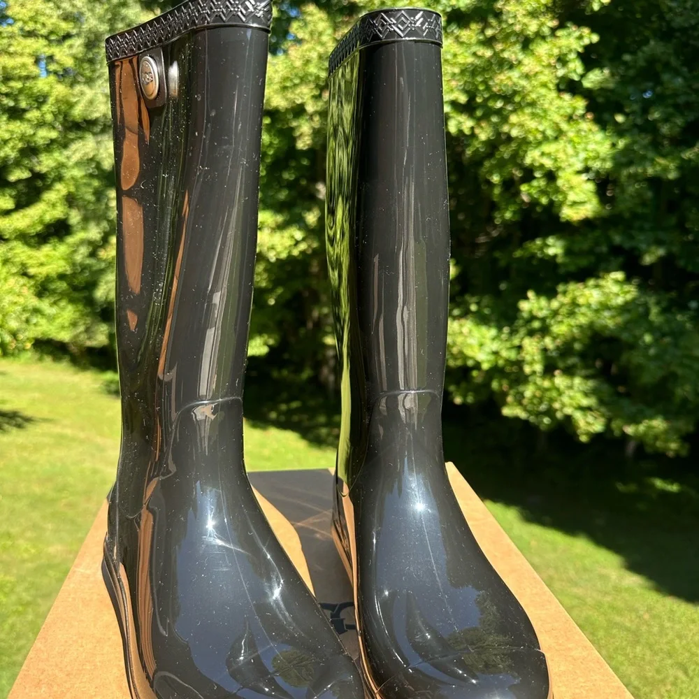UGG Rain-boot - Picture 2 of 8